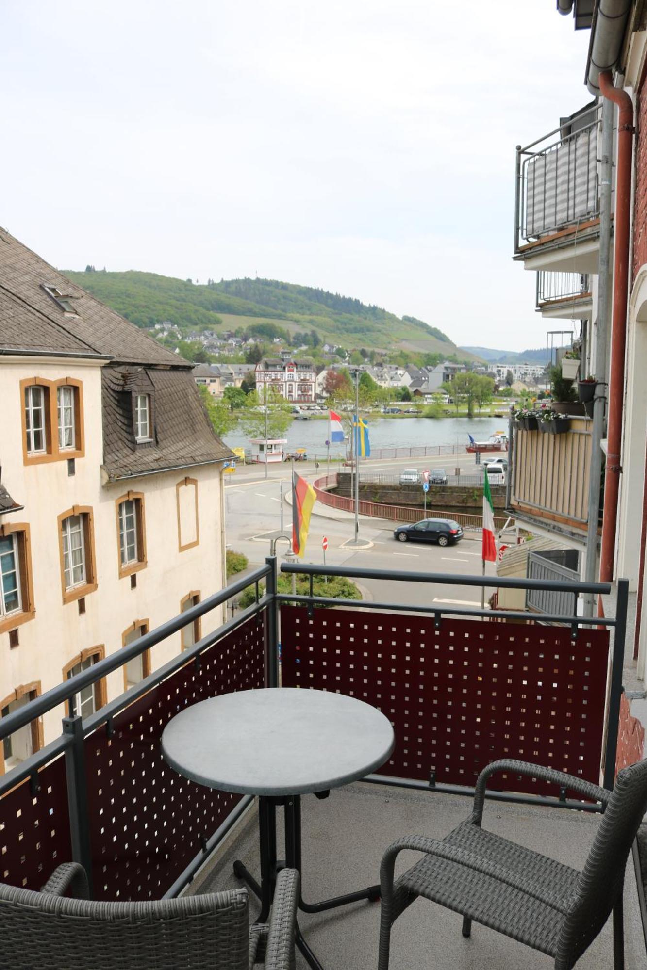 Ferienwohnungen Und Appartements - Haus Budinger 알프 외부 사진