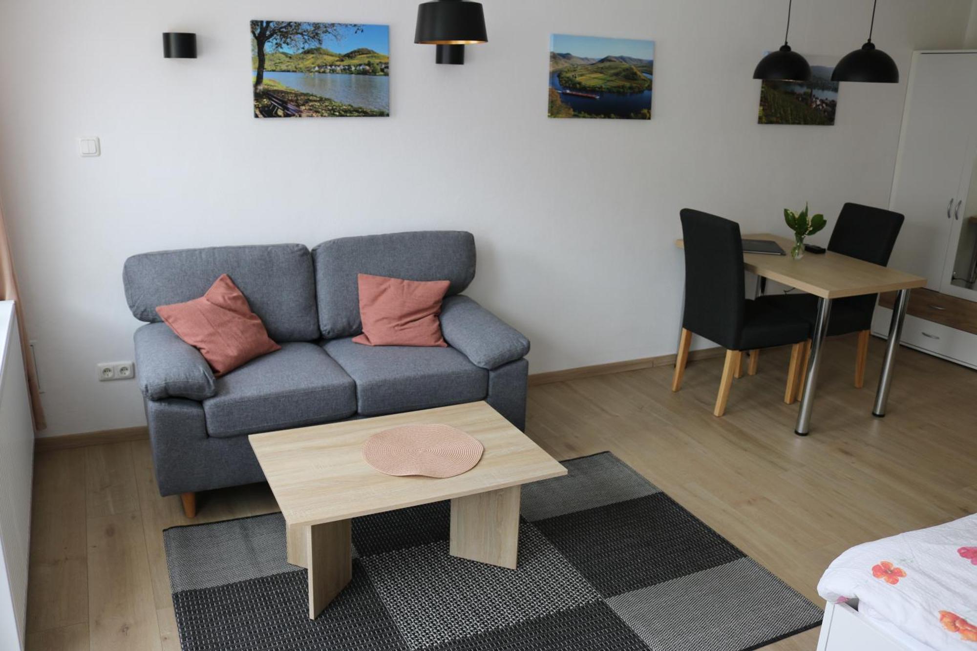 Ferienwohnungen Und Appartements - Haus Budinger 알프 외부 사진